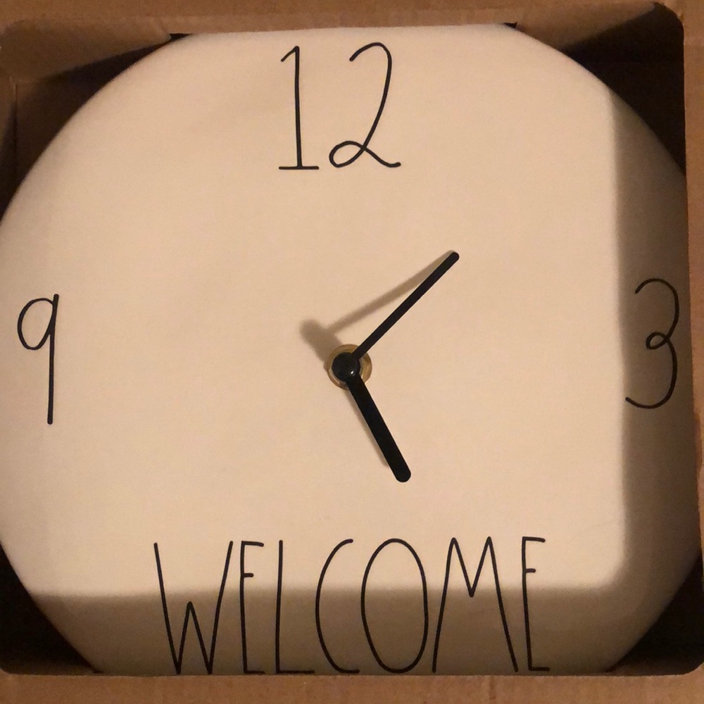 New Rae Dunn WELCOME Clock - Picture 2 of 4